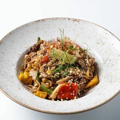 Лапша Удон с курицей в Рыбамясо по цене 260 ₽