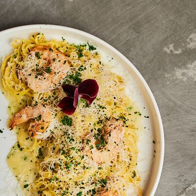 Паста бьянко с креветками в Полтора тигра по цене 670
