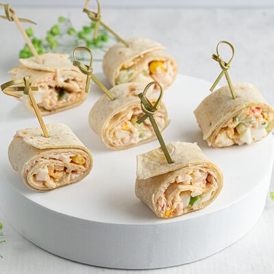 Крабовые рулетики в KanapeFest по цене 1680 ₽