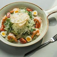 Цезарь с креветками в Food tasty cafe