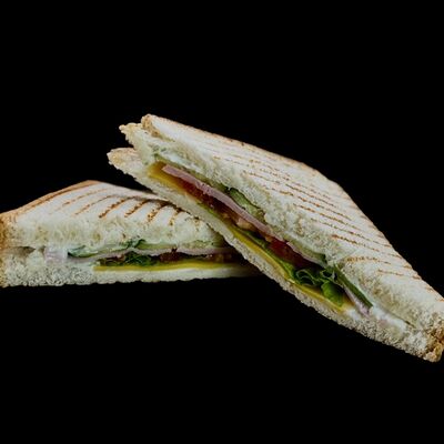 Сэндвич с ветчиной в Шаурма 24/7 по цене 300 ₽