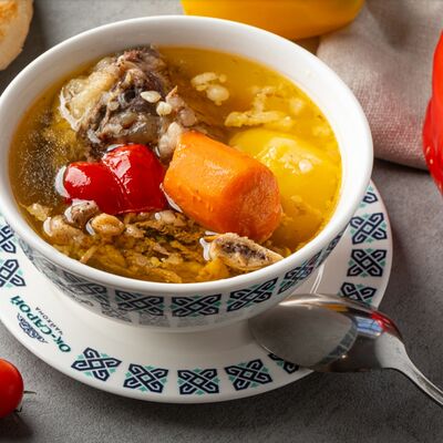 Шурпа из говядины в Ок-сарой по цене 440 ₽