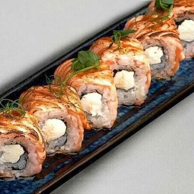 Опаленная Филадельфия в Пицца Рак и Суши по цене 980 ₽