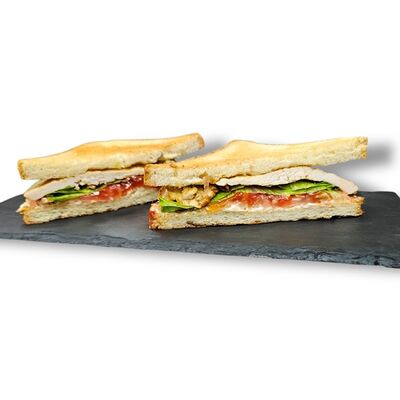 Сэндвич с курицей в Navasushi по цене 252 ₽