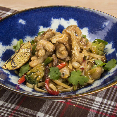 Удон с цыпленком в СъелБыСам по цене 349 ₽