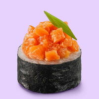 Ролл с Кижучем в UP Sushi