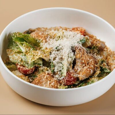 Цезарь с креветками в Бабуля по цене 610 ₽