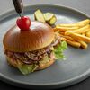 Бургер с котлетой из мраморной говядины в Брассерия Kriek по цене 880