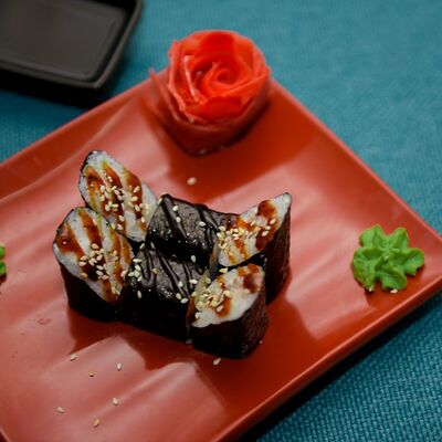 Маки с угрем в Sushi LeGo по цене 289 ₽