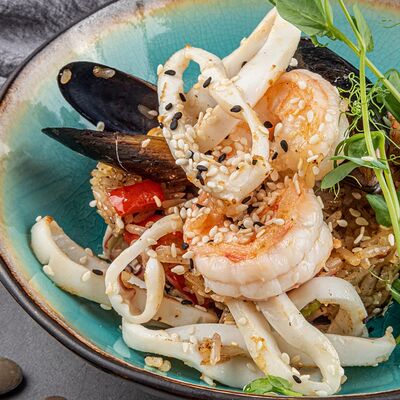 Тяхан с морепродуктами в Duran Bar & Grill по цене 575