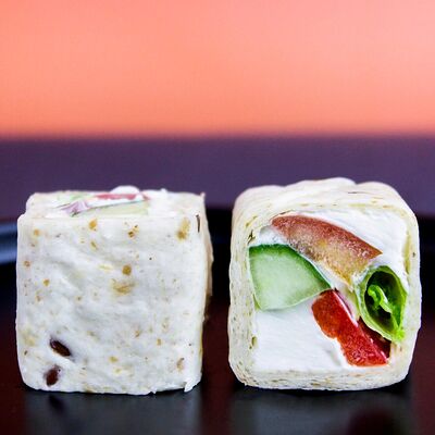 Тортилья микс в SushiShark по цене 290 ₽