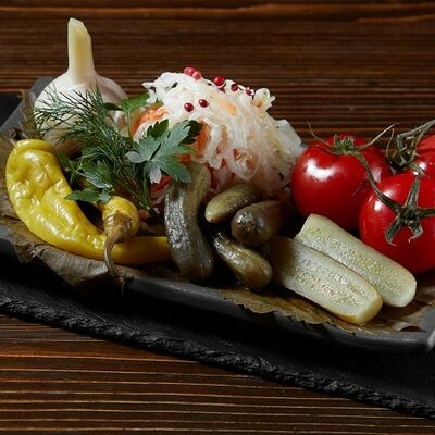 Разносолы по-баварски в Линдерхоф по цене 895 ₽