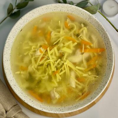 Суп Куриный с лапшой по - домашнему 550 мл в Dolce goose по цене 355 ₽