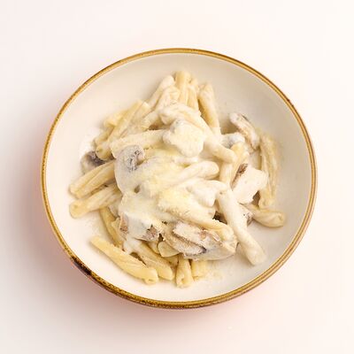 Паста Казаречче с курицей и грибамив Кофе Крафт по цене 590 ₽