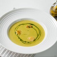 Суп из лука порея в Rombus cafe