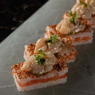 Осидзуси с гребешком в Self Edge Japanese по цене 1600 ₽