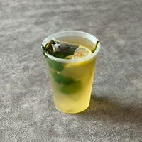 Зеленый чай с мятой и лимоном кружка в BRCAFE