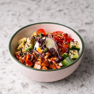 Боул с пастрами из индейки в Cream Soda по цене 650 ₽