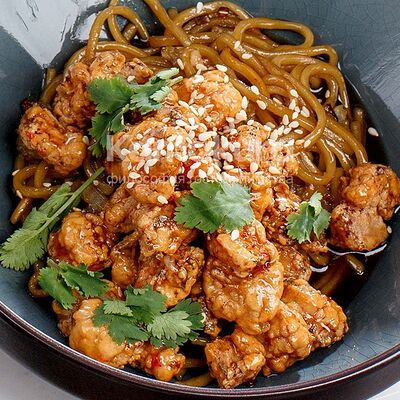 Курица Кунг-Пао с сельдереем в Kamakura по цене 879 ₽