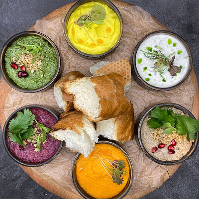 Ассорти пхали и мезе в Бумбараш по цене 790 ₽