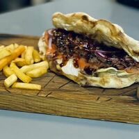 Флэт Сэндвич с говядиной рваной в Rock wave cafe