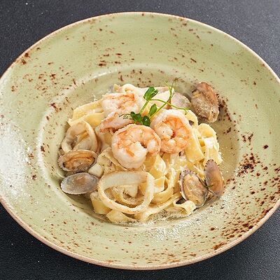 Паста с морепродуктами в Lafa Lounge по цене 760 ₽