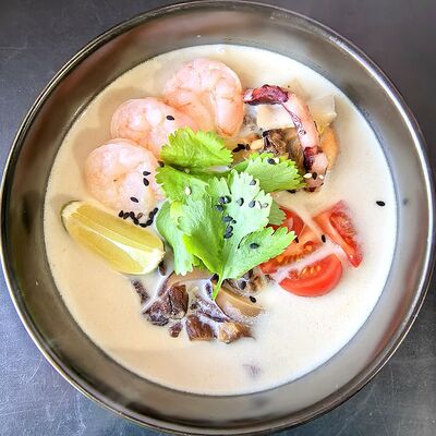 Том Кха с морепродуктами в ГансРолл по цене 735 ₽
