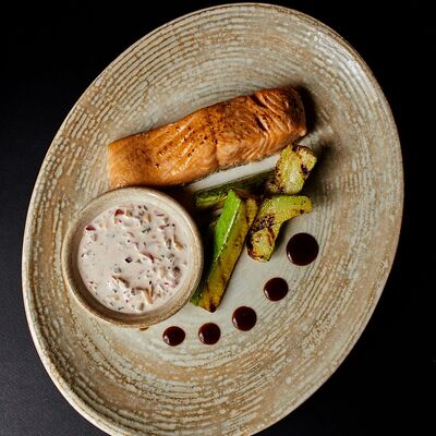 Стейк из дикого океанического лосося в Koster по цене 1490 ₽