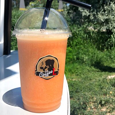 Смузи Tropicаl shake в Coffee L по цене 390 ₽