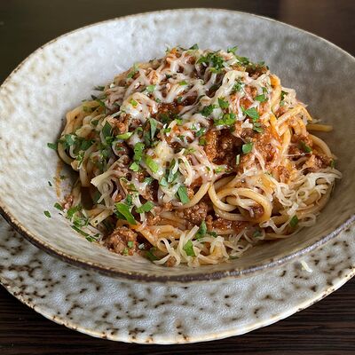 Паста Болоньезе в ROZENSHTEYN loft cafe по цене 450 ₽