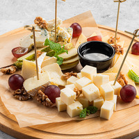 Сырная тарелка в La Maro