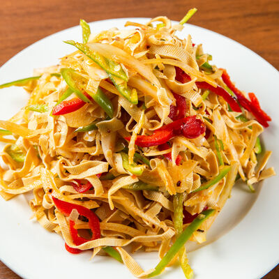 Салат из тофу с огурцами в Кафе Али по цене 290 ₽