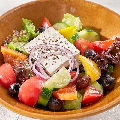 Салат Греческий в Колбасофф по цене 590
