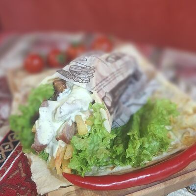 Гирос со свининой в Огонь и дым по цене 330 ₽