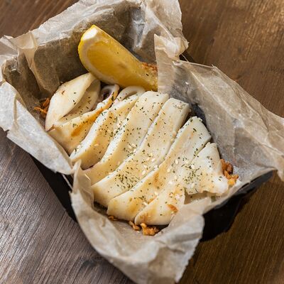 Кальмар на гриле в BEERFOLIO по цене 399 ₽