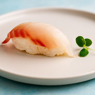 Суши Окунь в Моресуши по цене 175 ₽