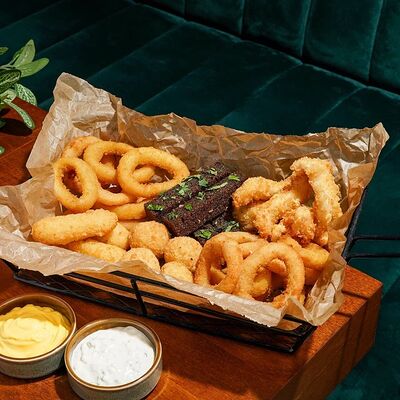 Сет закусок к пиву в Sreda по цене 1470 ₽