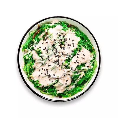 Салат Чука с лососемв Мега Cуши по цене 410 ₽