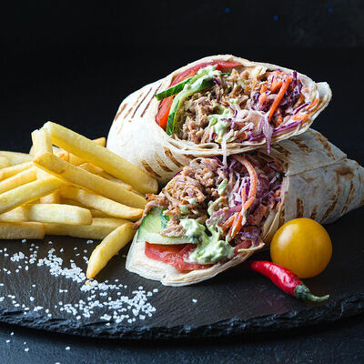 Ролл с рваной говядиной в Изи Паб по цене 795 ₽