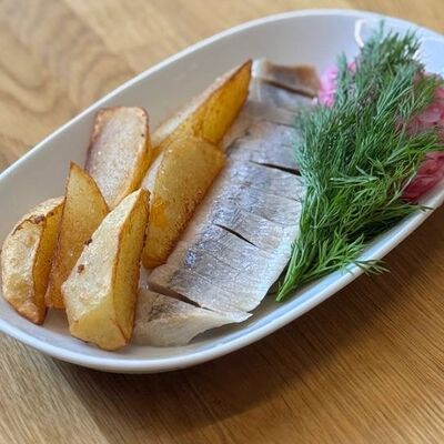 Сельдь с картофелем в Пиранья по цене 450 ₽
