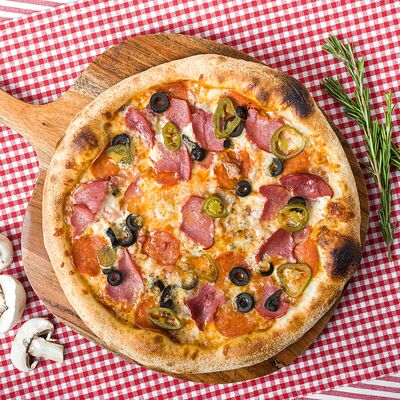 Пицца Хлеба & Зрелищ в Pizzicato по цене 449 ₽