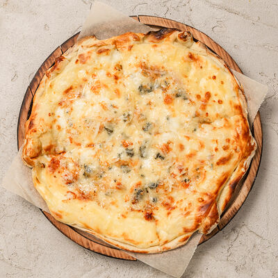 Хачапури 4 сырав Лали Бистро по цене 710 ₽