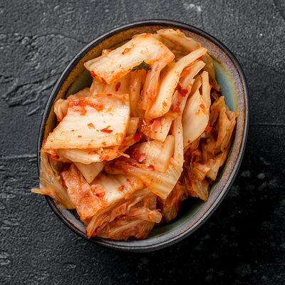 Капуста кимчи в Lee's Food по цене 299 ₽