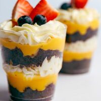 Трайфл Манго-маракуйяв Gnezdo Breakfast