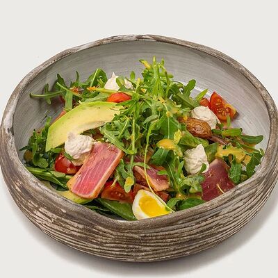 Салат с тунцом и авокадо в Дело по цене 820 ₽