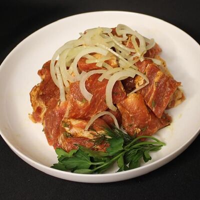 Маринованная свиная шея в Шашлычный остров по цене 1100 ₽