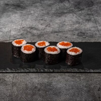 Мини-ролл Лосось в Тбилисский уголок по цене 380 ₽