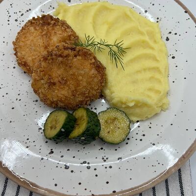 Рыбные котлетки с картофельным пюре в ZEBRA по цене 470 ₽