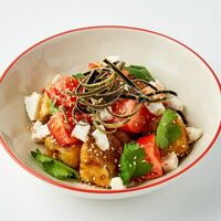 Салат с хрустящим баклажаном и сыром фета в Ketch Up