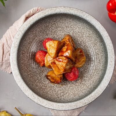 Хрустящие баклажаны с азиатской заправкой в Куркума по цене 650 ₽